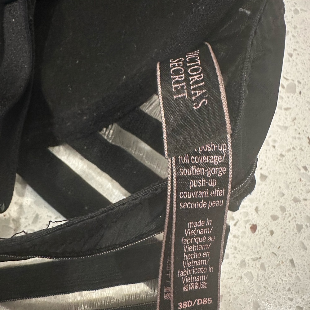 Victoria's Secret Black Push-Up Bra